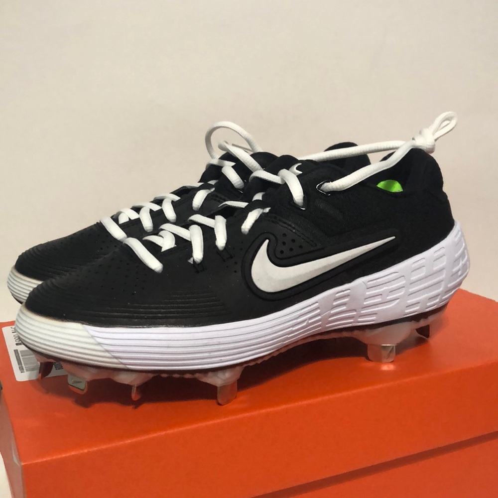Nike Zoom Hyperdiamond 3 Elite Women's Size 5.5 Softball Baseball Cleats Spikes